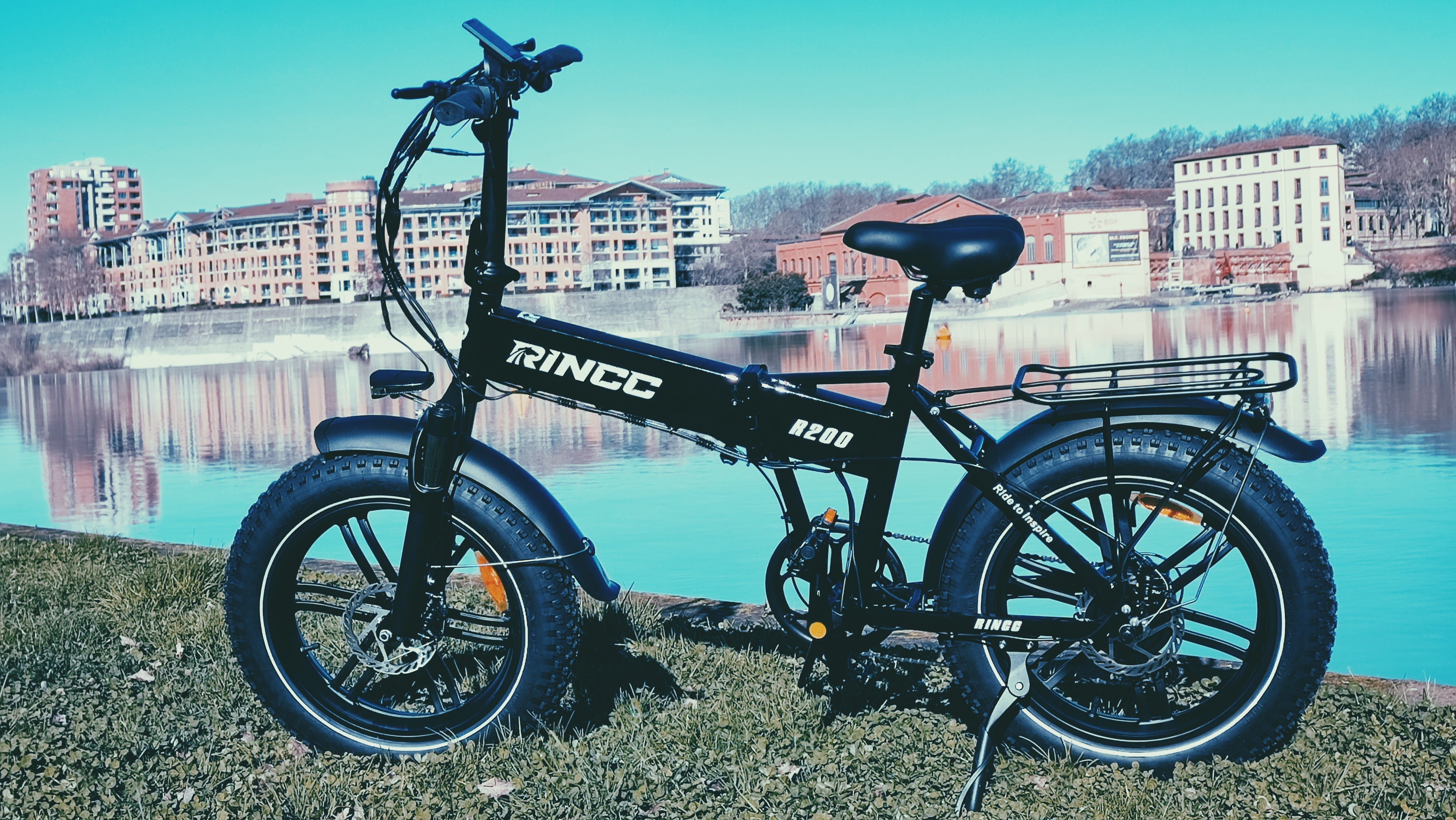 Which Electric Bike Motor is Right for You: Front or Rear?
