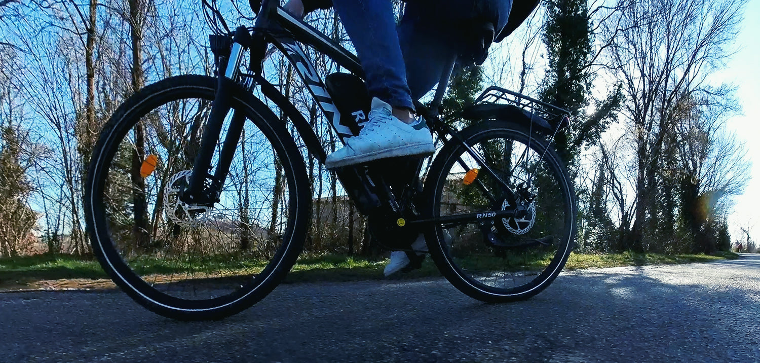 How Do Pedal-Assist and Throttle Systems Function on E-Bikes?