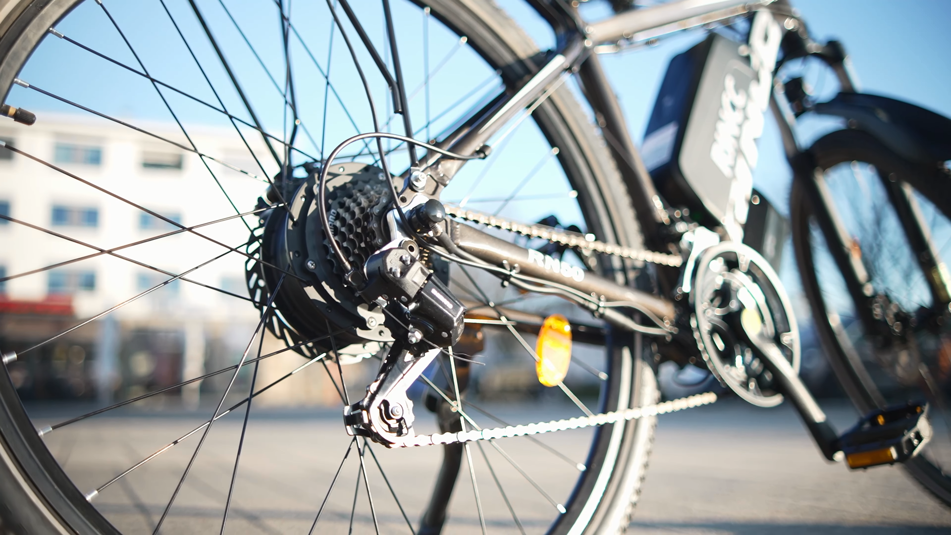What Is the Typical Time to Cover 15 km on an E-Bike?