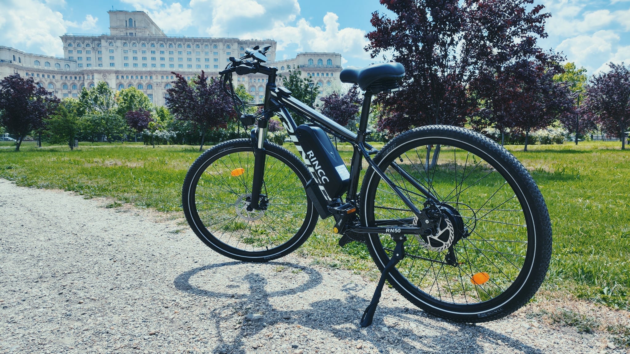How Do Electric Bike Tires Compare to Traditional Bike Tires?